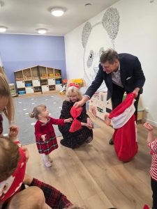 🎅🎄 Mikołajkowe odwiedziny w żłobku! 🎄🎅