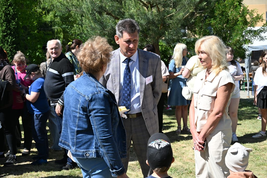 Obfitość festynów w Gminie Oporów